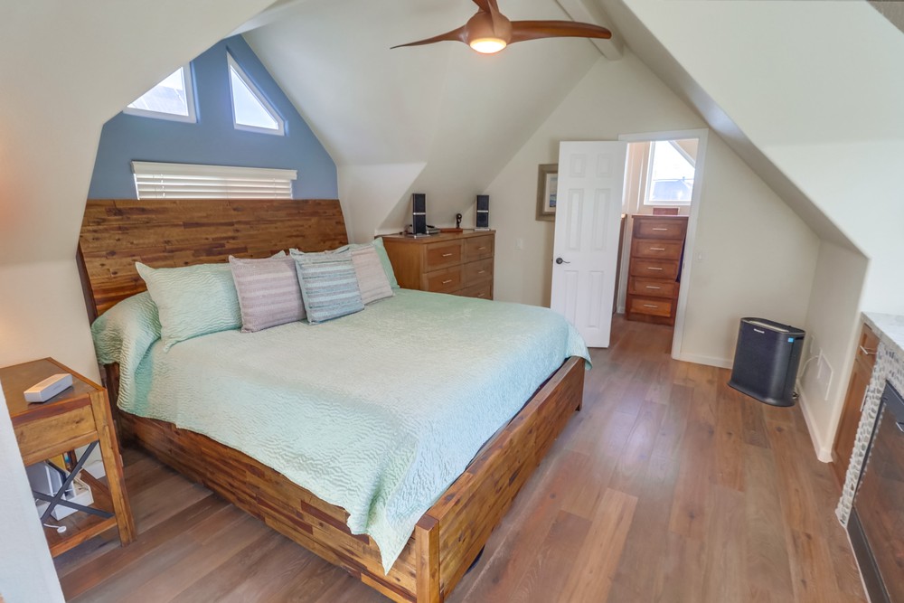 Virtual tour photo 21 of 45 for 817 Salem Ct