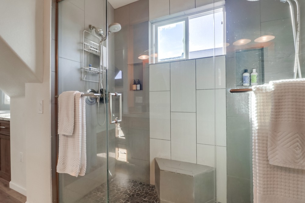 Virtual tour photo 26 of 45 for 817 Salem Ct