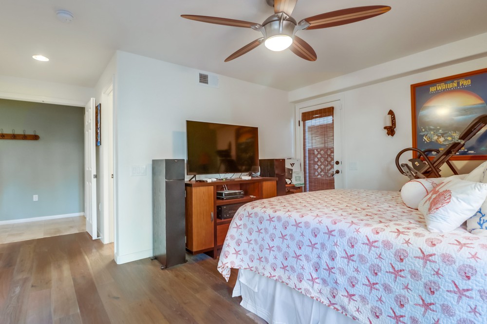 Virtual tour photo 35 of 45 for 817 Salem Ct