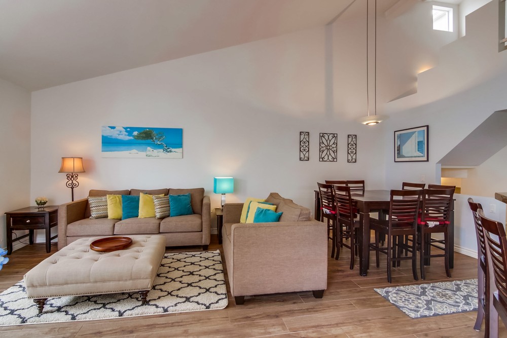 Virtual tour photo 4 of 42 for 817 San Gabriel Pl