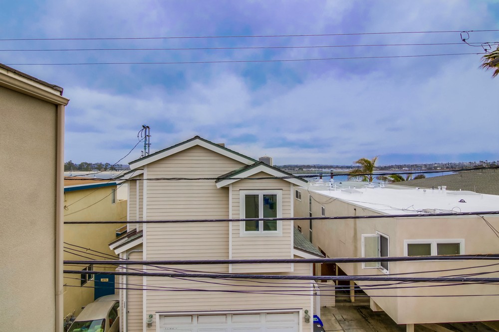 Virtual tour photo 33 of 42 for 817 San Gabriel Pl