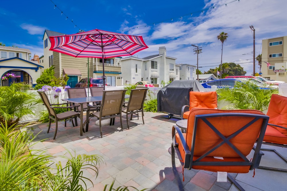 Virtual tour photo 6 of 34 for 817 Santa Clara Place