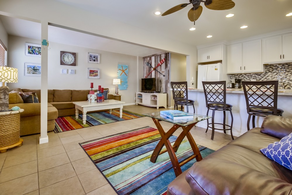 Virtual tour photo 10 of 34 for 817 Santa Clara Place