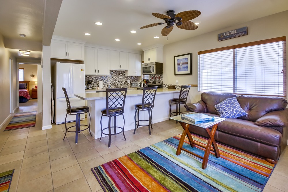 Virtual tour photo 17 of 34 for 817 Santa Clara Place