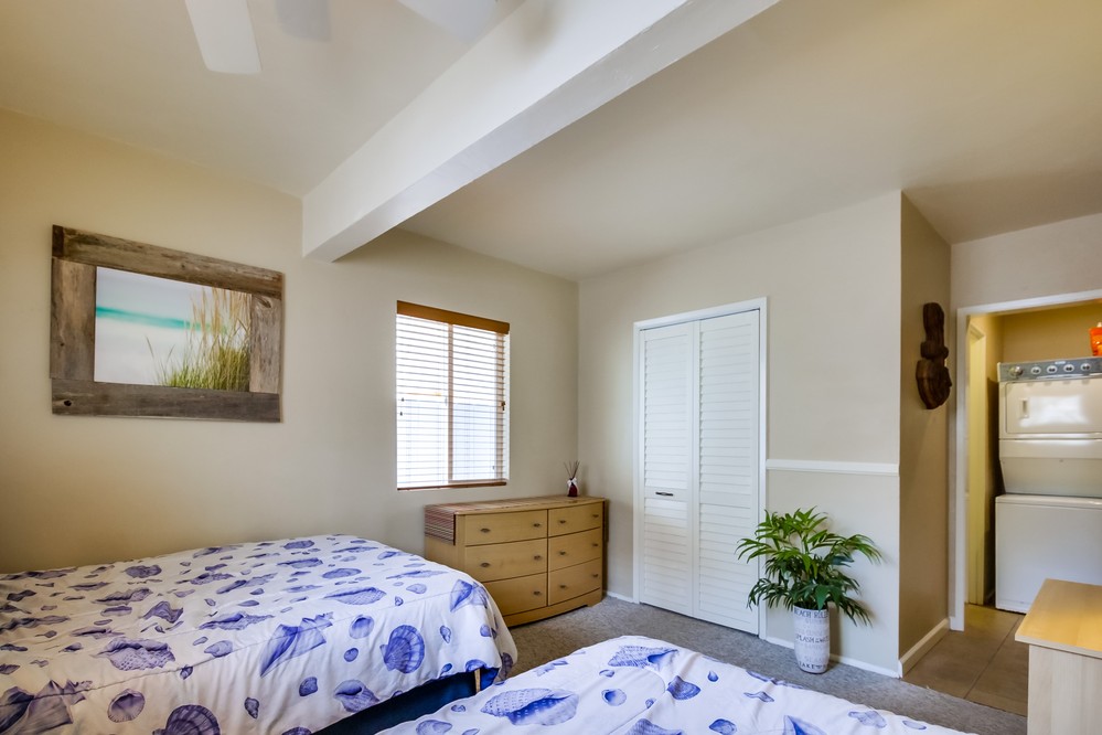 Virtual tour photo 25 of 34 for 817 Santa Clara Place