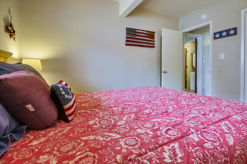 Virtual tour photo 28 of 34 for 817 Santa Clara Place