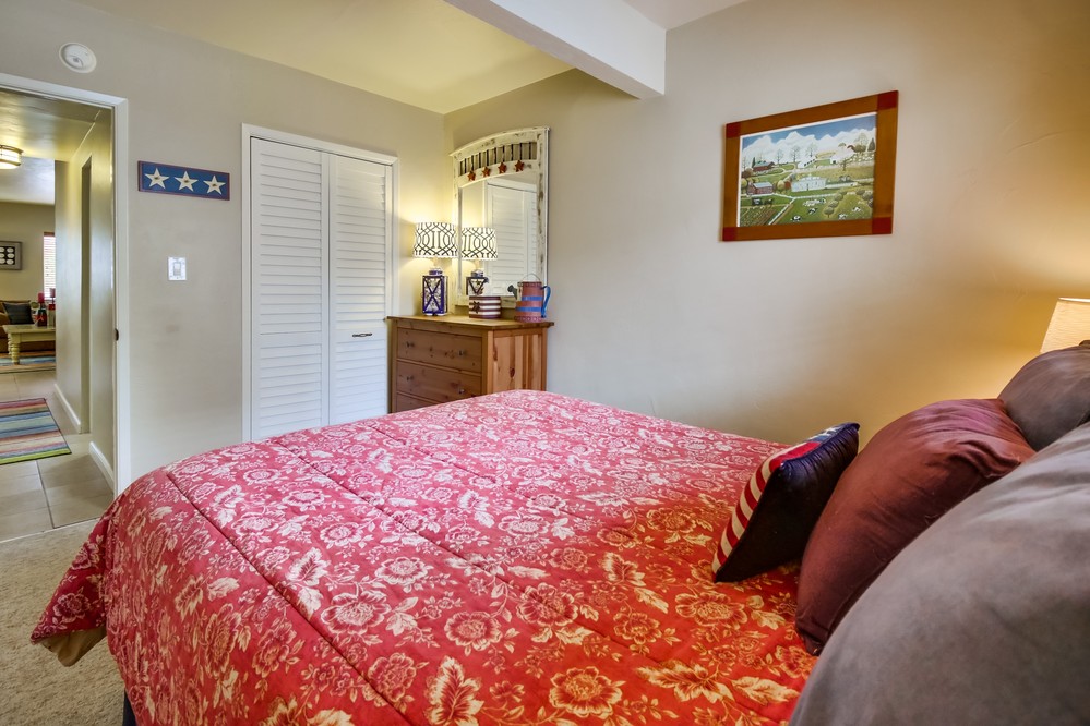 Virtual tour photo 29 of 34 for 817 Santa Clara Place