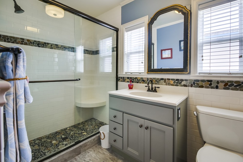 Virtual tour photo 31 of 34 for 817 Santa Clara Place