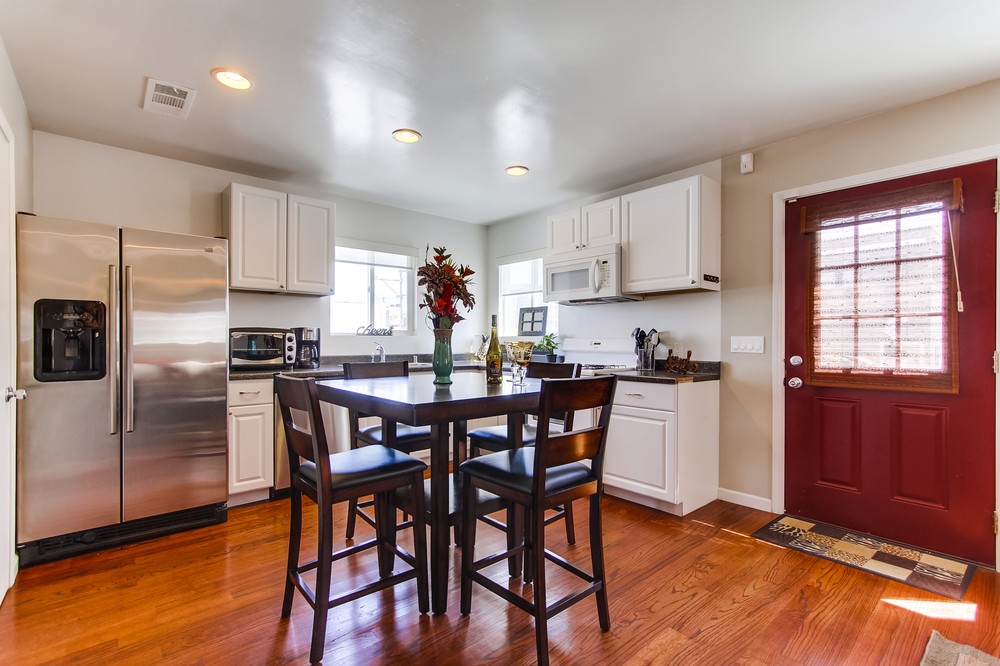 Virtual tour photo 25 of 46 for 817 Santa Clara Place