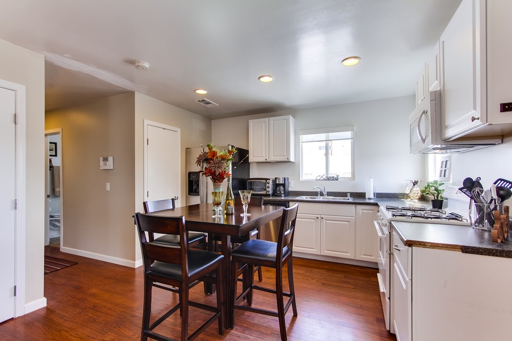 Virtual tour photo 26 of 46 for 817 Santa Clara Place