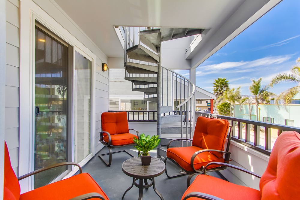 Virtual tour photo 33 of 46 for 817 Santa Clara Place