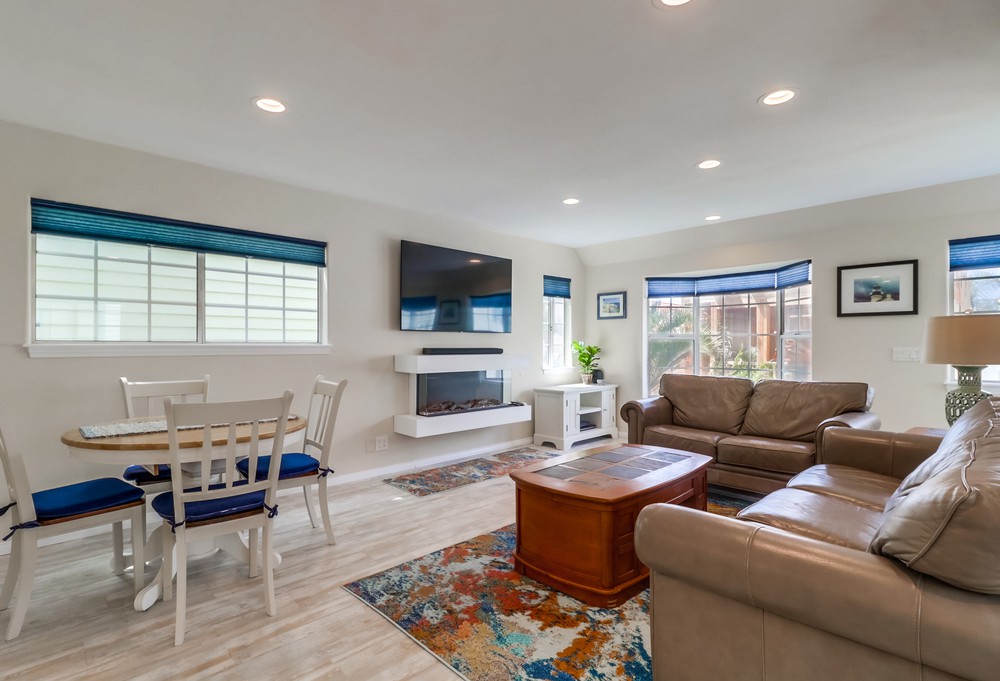 Virtual tour photo 9 of 57 for 817 Toulon Ct