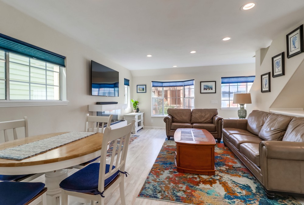 Virtual tour photo 10 of 57 for 817 Toulon Ct