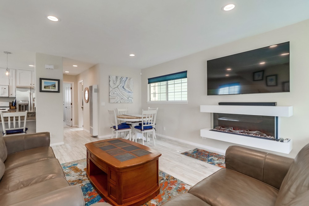 Virtual tour photo 15 of 57 for 817 Toulon Ct