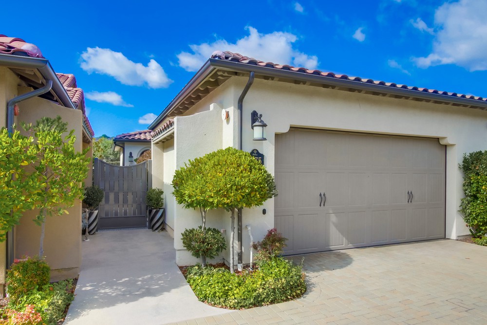 Virtual tour photo 3 of 62 for 8175 Auberge Cir