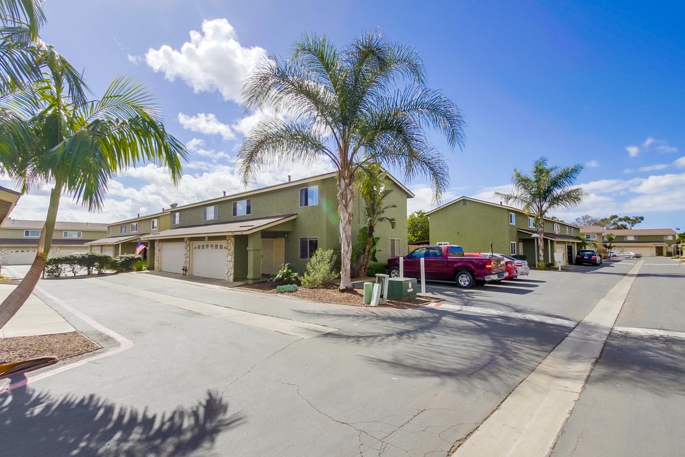 Virtual tour photo 3 of 44 for 818 Hollister St b