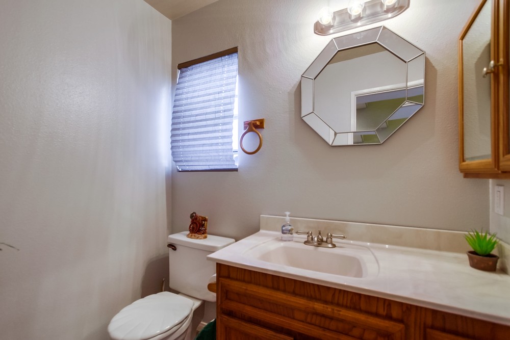 Virtual tour photo 21 of 44 for 818 Hollister St b