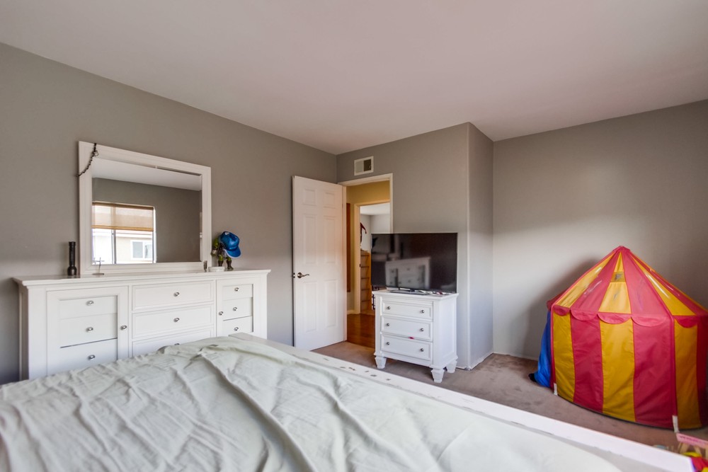 Virtual tour photo 26 of 44 for 818 Hollister St b