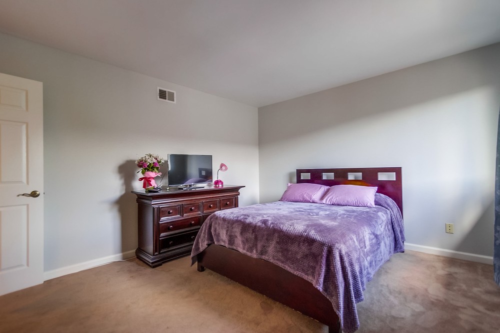Virtual tour photo 31 of 44 for 818 Hollister St b