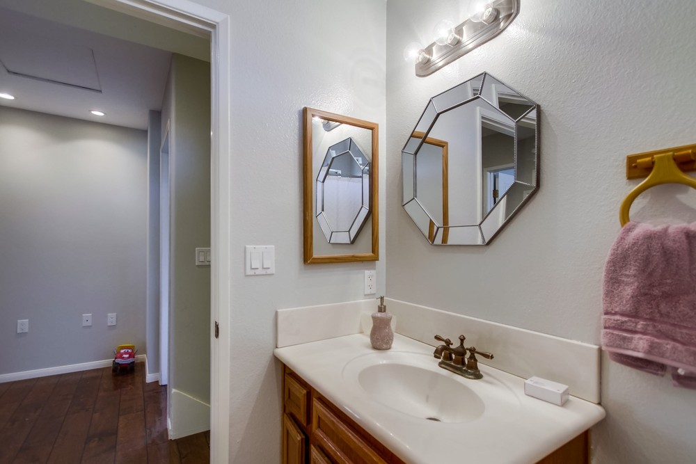 Virtual tour photo 36 of 44 for 818 Hollister St b