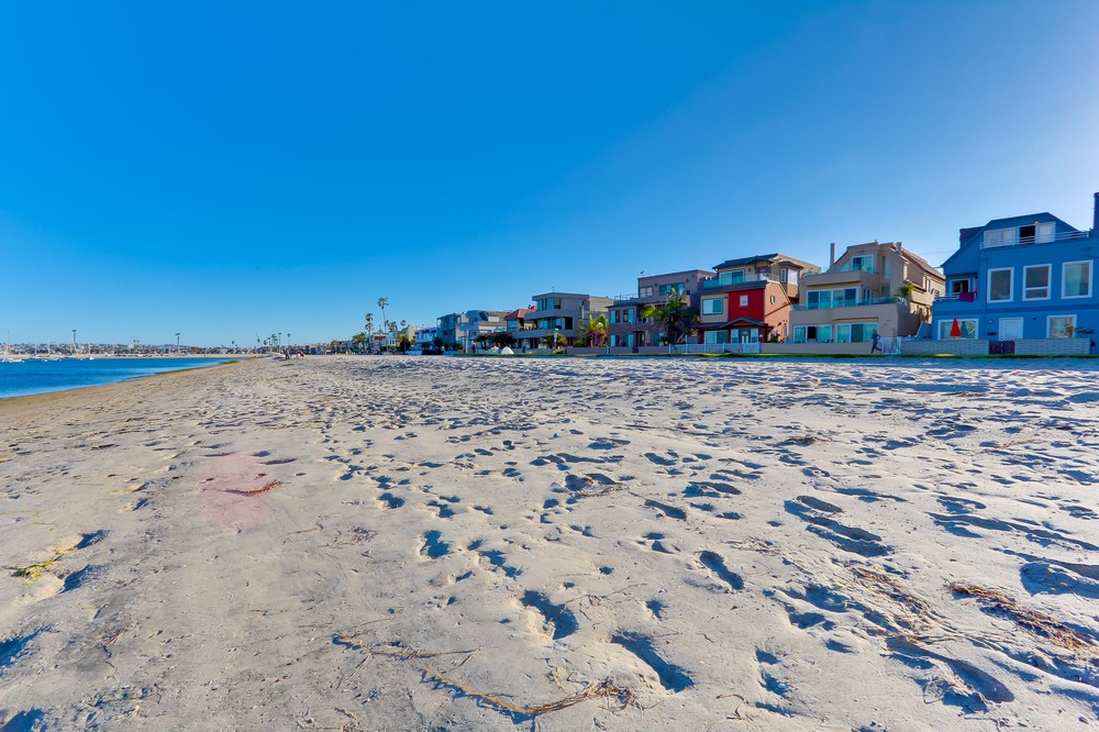 Virtual tour photo 9 of 24 for 818 Isthmus Ct.