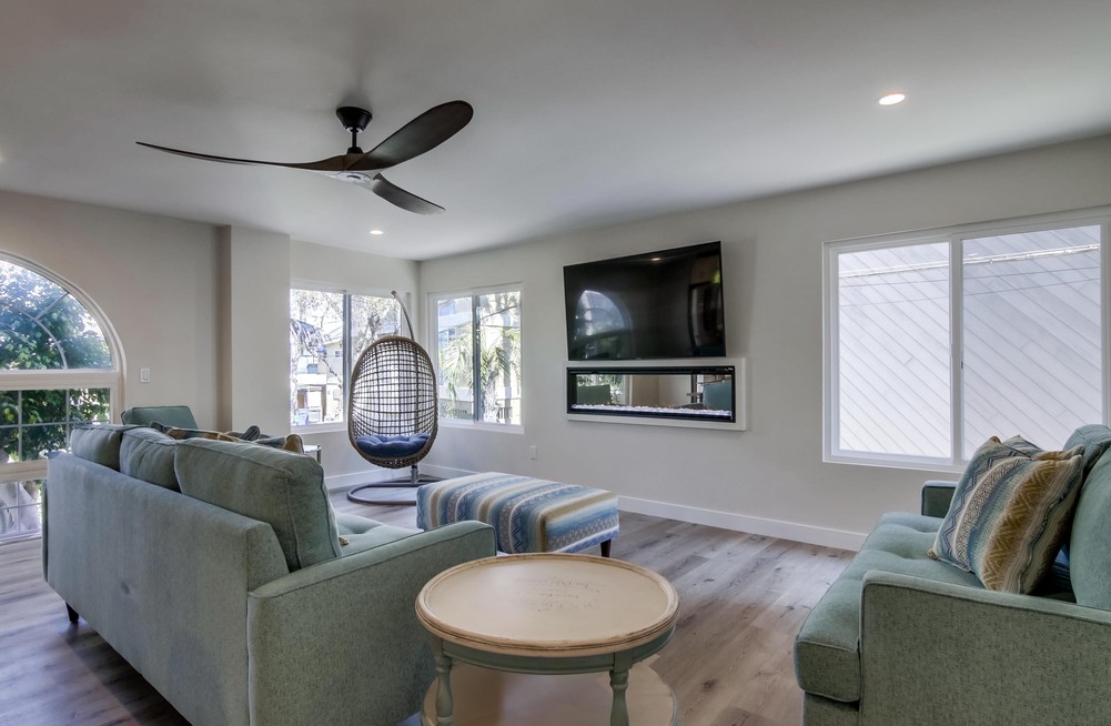 Virtual tour photo 4 of 47 for 819 Nantasket Ct