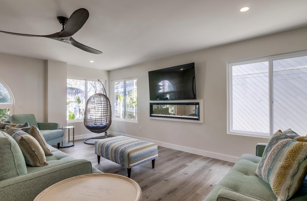 Virtual tour photo 5 of 47 for 819 Nantasket Ct