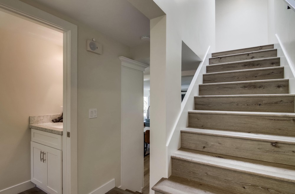 Virtual tour photo 24 of 47 for 819 Nantasket Ct