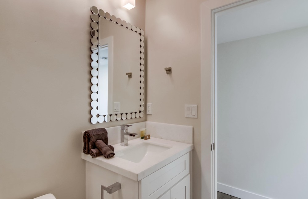 Virtual tour photo 40 of 47 for 819 Nantasket Ct