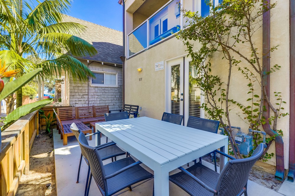 Virtual tour photo 6 of 65 for 819 Salem Ct
