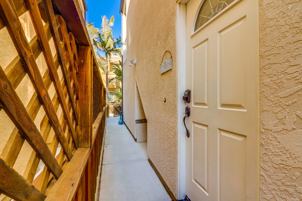 Virtual tour photo 11 of 65 for 819 Salem Ct