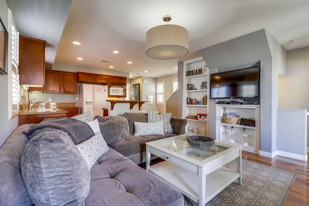 Virtual tour photo 16 of 65 for 819 Salem Ct