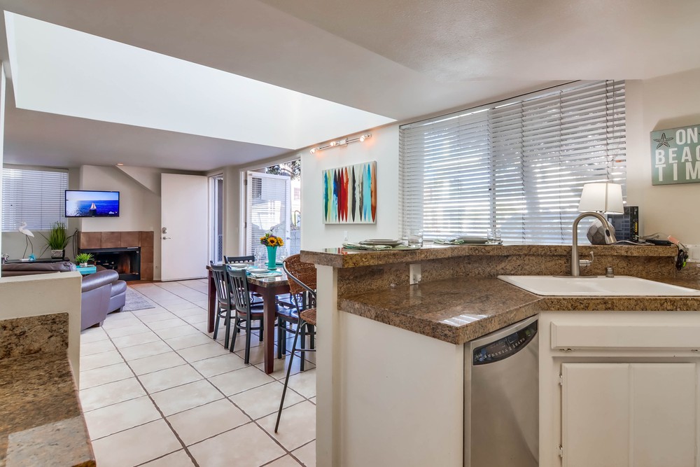 Virtual tour photo 25 of 55 for 819 San Gabriel Pl
