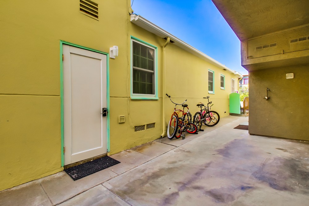 Virtual tour photo 32 of 67 for 819 San Luis Rey Pl