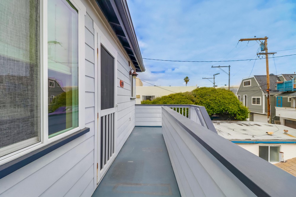 Virtual tour photo 9 of 46 for 819 Santa Clara Pl