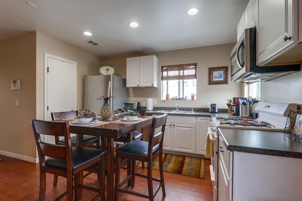 Virtual tour photo 14 of 46 for 819 Santa Clara Pl