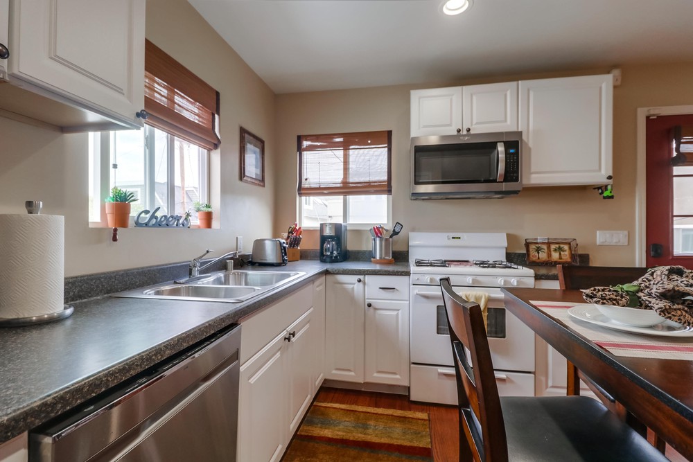 Virtual tour photo 19 of 46 for 819 Santa Clara Pl