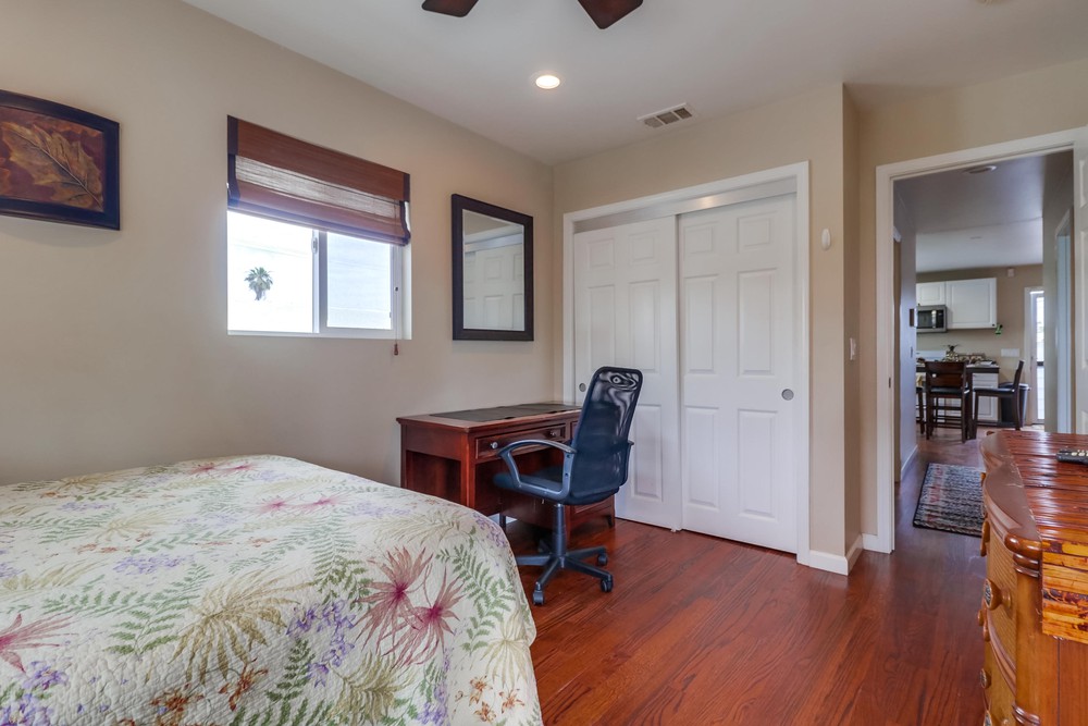 Virtual tour photo 27 of 46 for 819 Santa Clara Pl