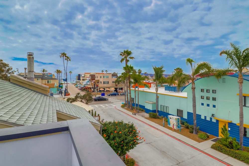 Virtual tour photo 37 of 46 for 819 Santa Clara Pl