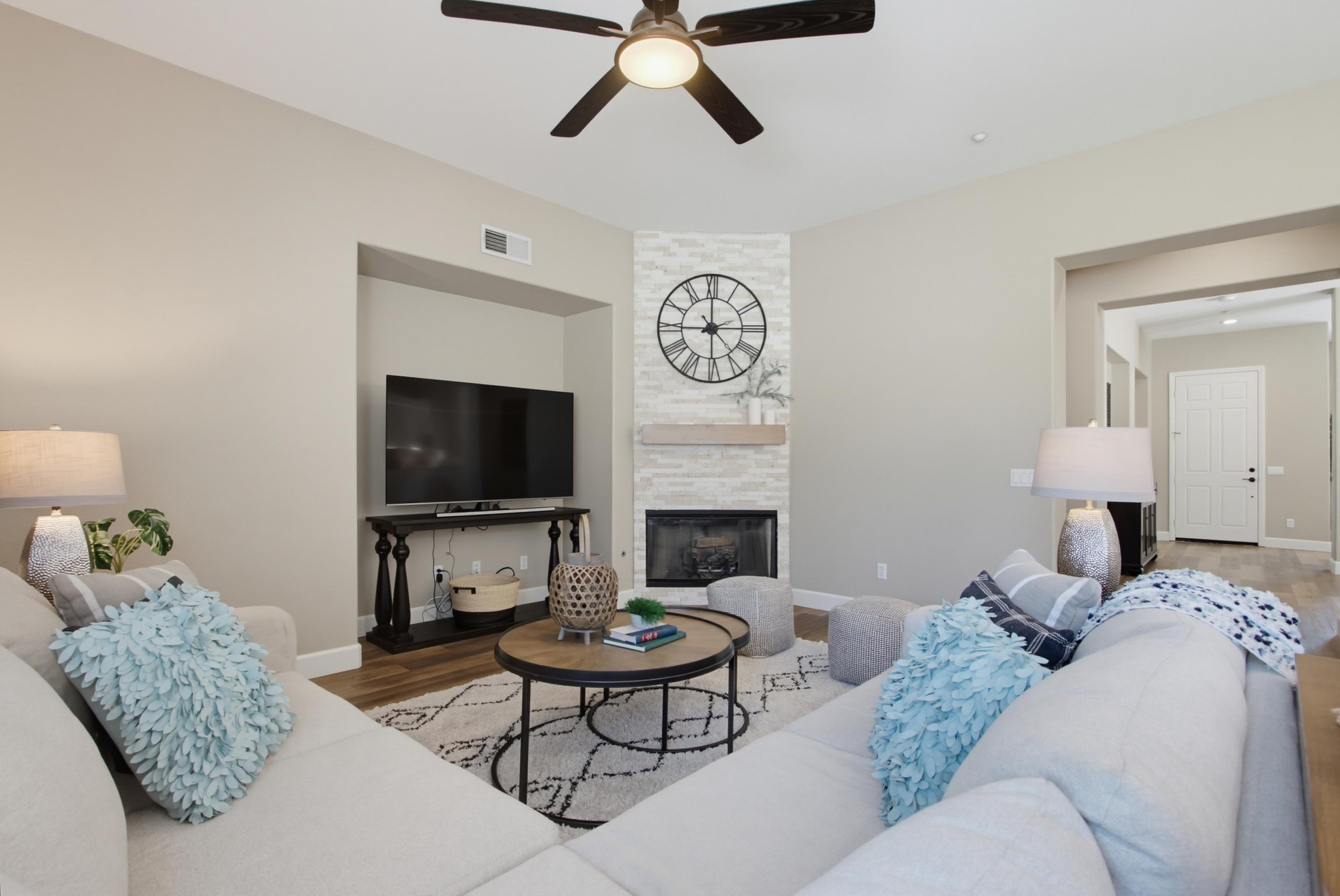 Virtual tour photo 19 of 76 for 820 Culloden Ct