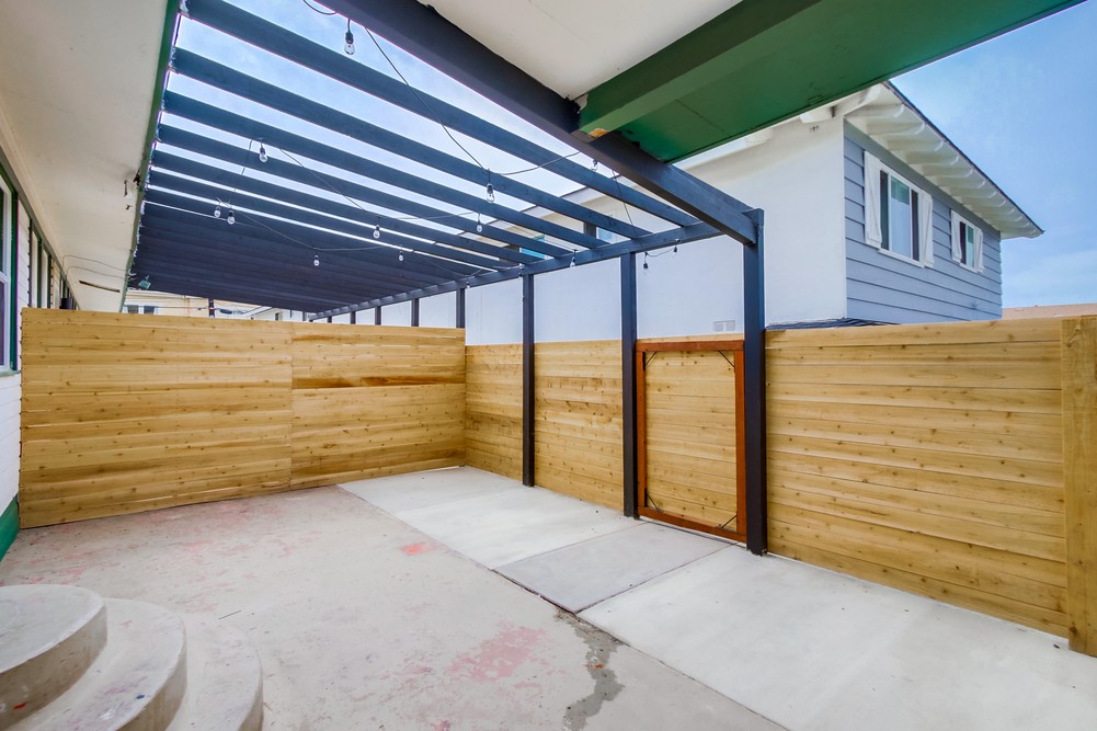 Virtual tour photo 3 of 54 for 821 Agate St