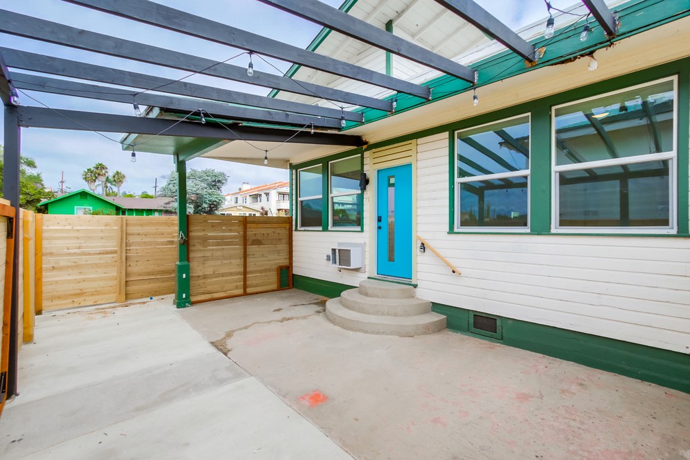 Virtual tour photo 4 of 54 for 821 Agate St