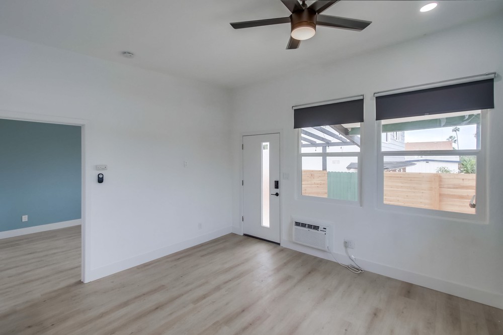 Virtual tour photo 9 of 54 for 821 Agate St