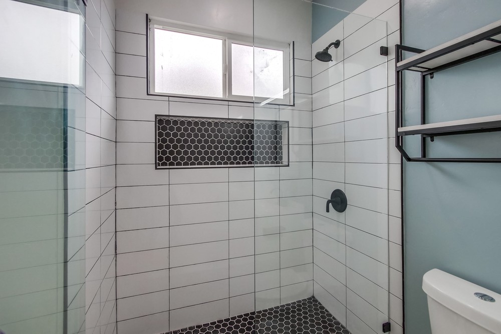 Virtual tour photo 23 of 54 for 821 Agate St