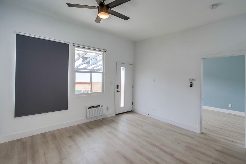 Virtual tour photo 40 of 54 for 821 Agate St