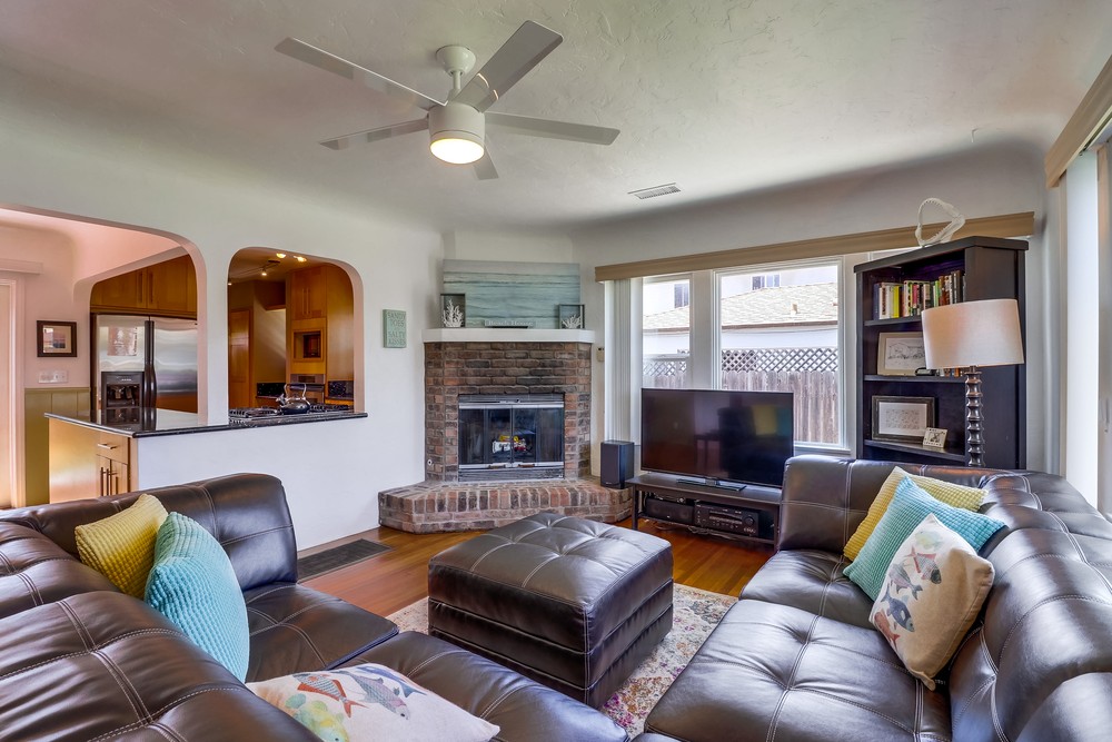 Virtual tour photo 10 of 43 for 821 Diamond St