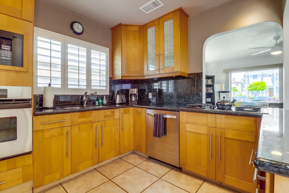 Virtual tour photo 19 of 43 for 821 Diamond St