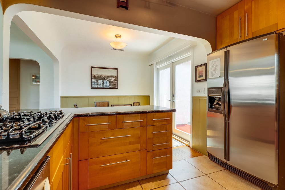 Virtual tour photo 22 of 43 for 821 Diamond St