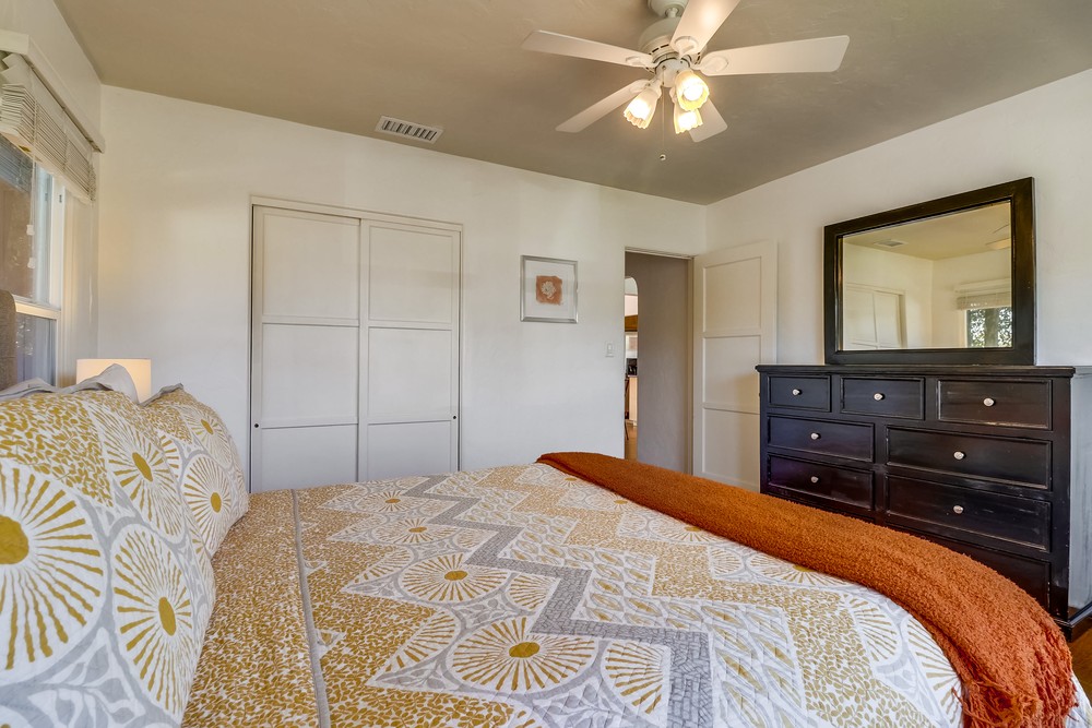 Virtual tour photo 28 of 43 for 821 Diamond St