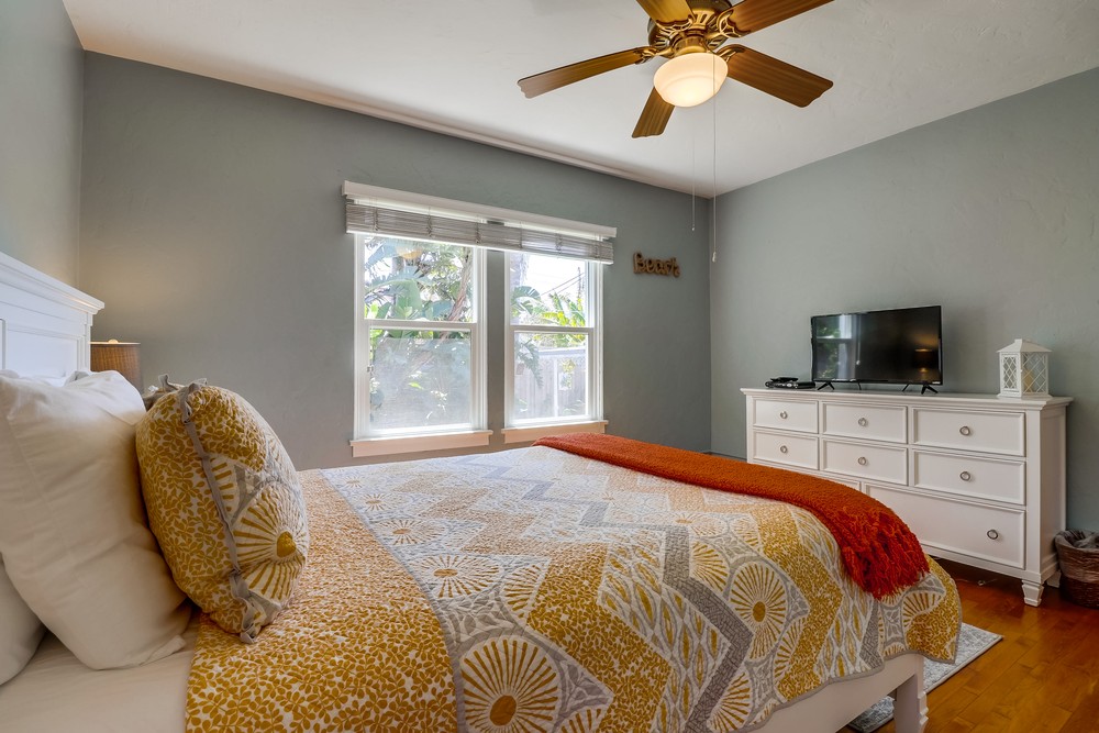 Virtual tour photo 35 of 43 for 821 Diamond St